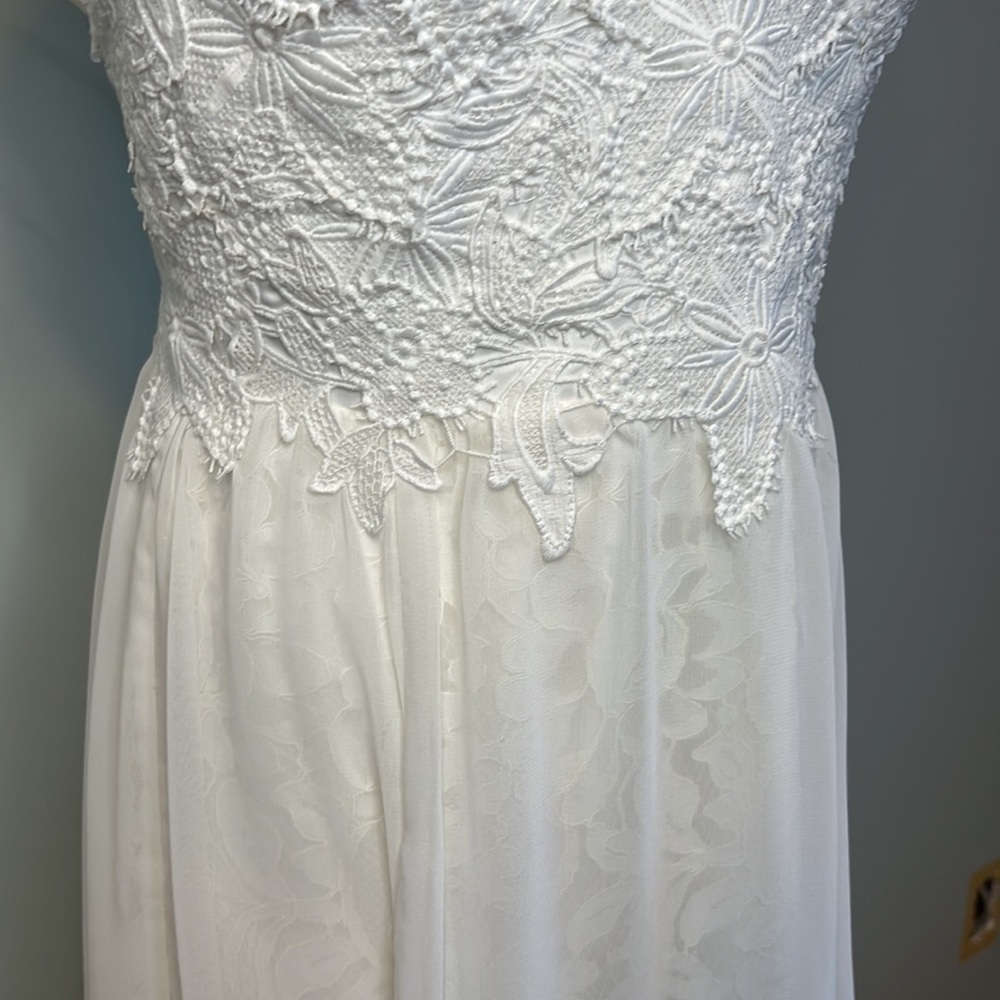 Heartloom Belle Sandra Bridal Gown size small - Picture 4 of 12
